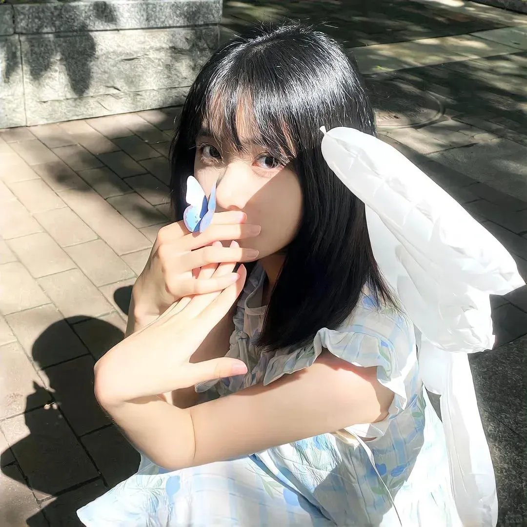 春闺三凤 高清封面
